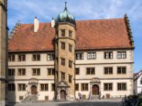 Jakobsschulhaus am Kirchplatz - Rothenburg o.d.T.
